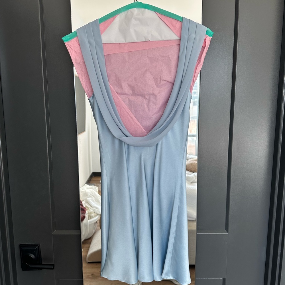 REFORMATION JONELLE SILK DRESS IN HORIZON - SIZE XS - Picture 4 of 5